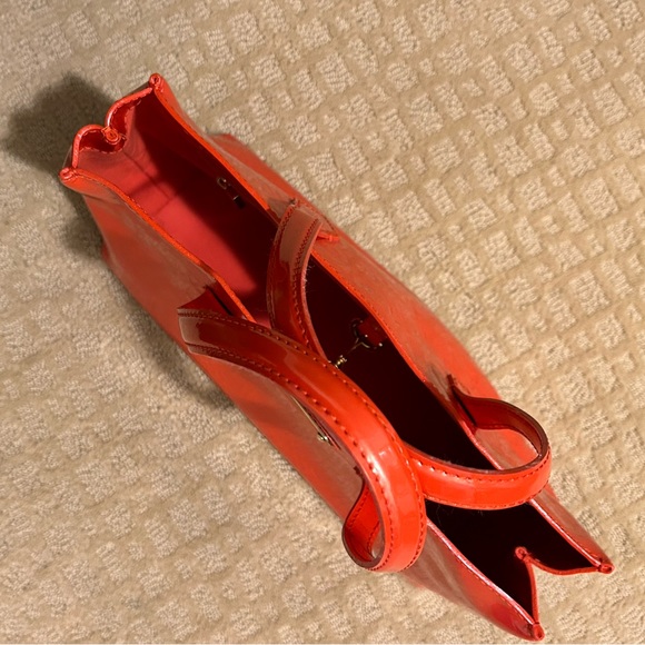 Louis Vuitton Vernis Wilshire PM Sunset Orange- Excellent Condition! - Picture 6 of 13